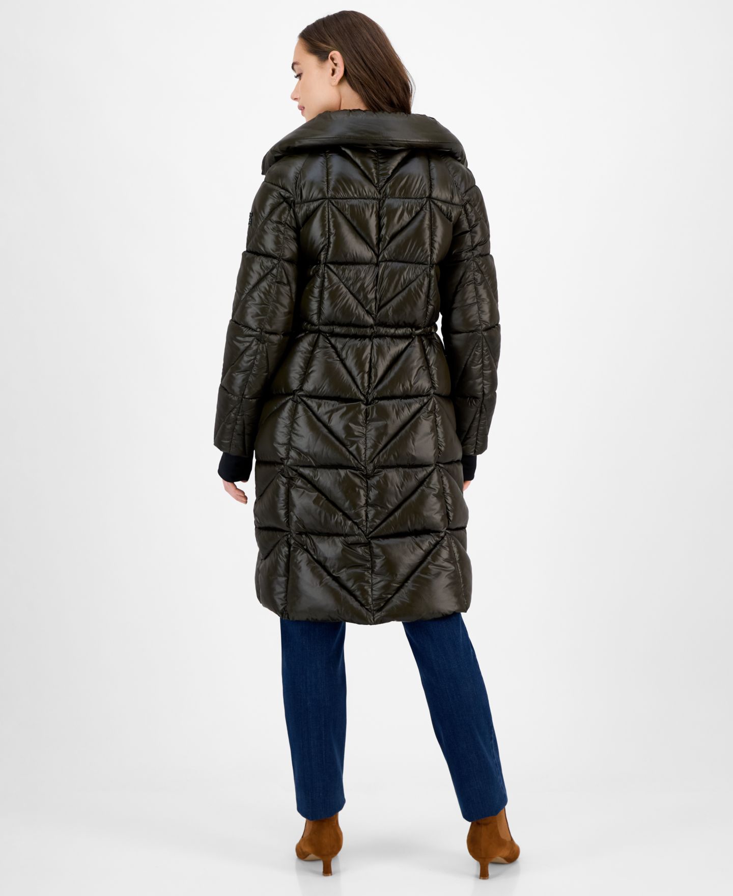 Женская куртка BCBG Quilted Thumbhole-Cuff Puffer, цвет: Тёмный оливковый — фото 2