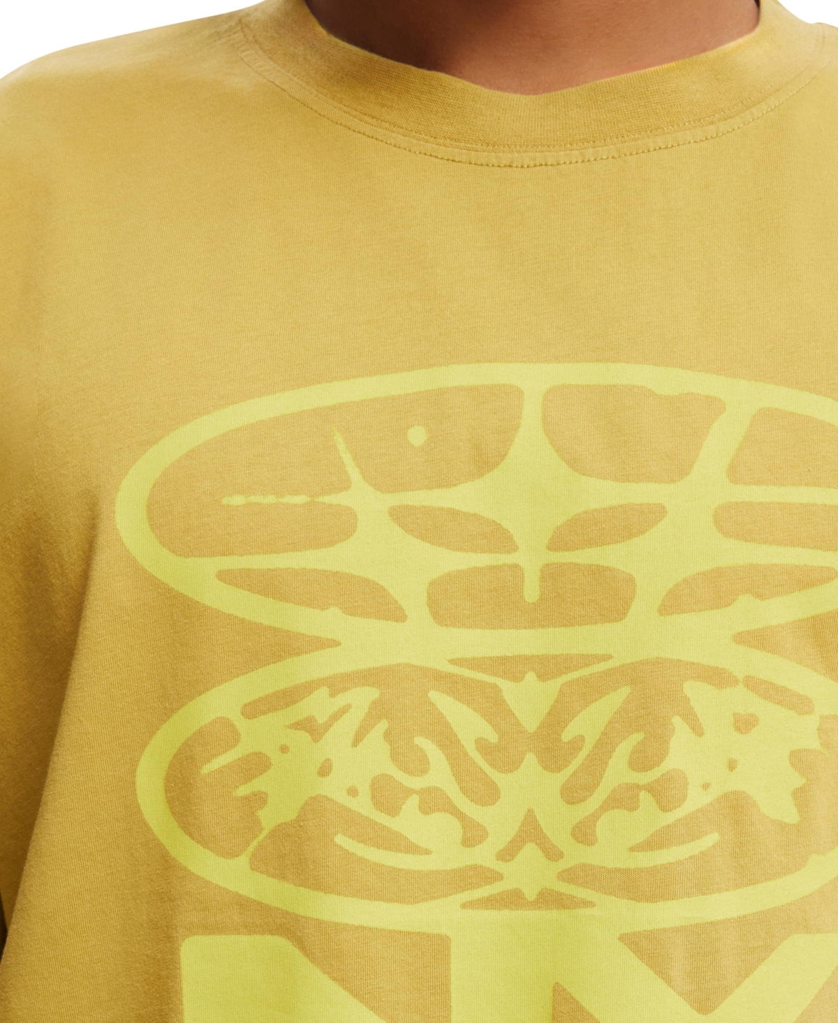 COTTON ON MEN'S CROPPED FIT GRAPHIC T-SHIRT 