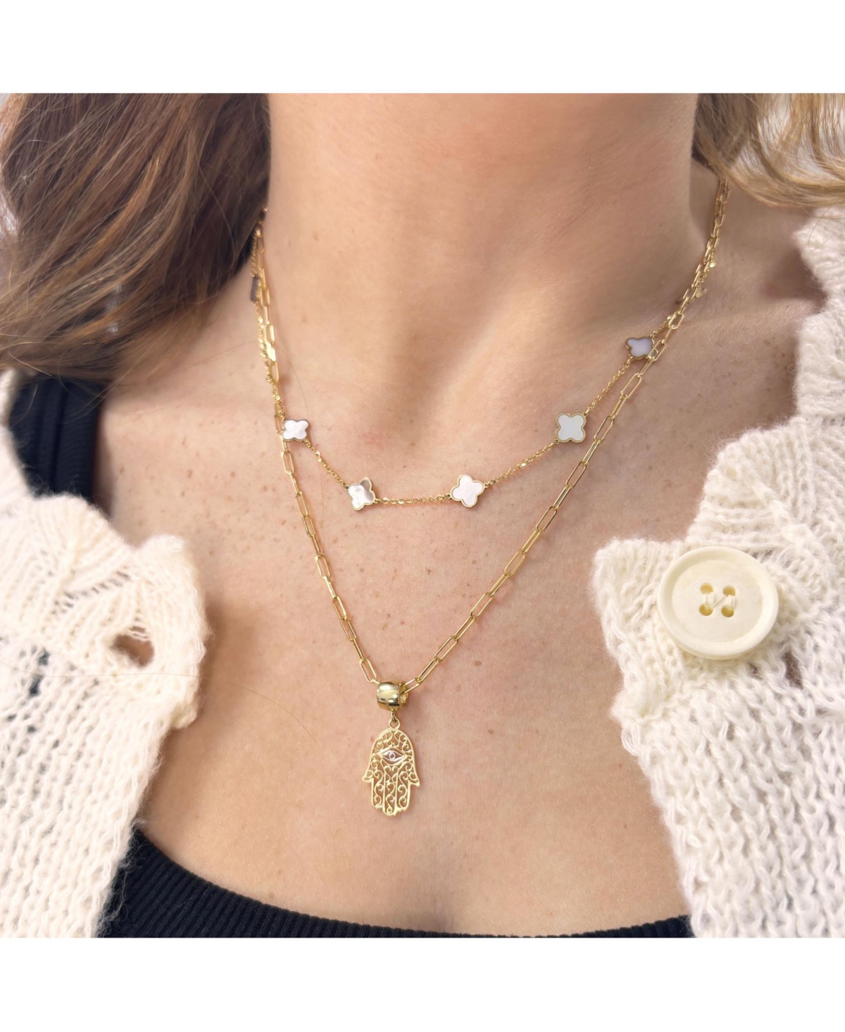 The Lovery Gold Lace Hamsa Charm 14K Gold