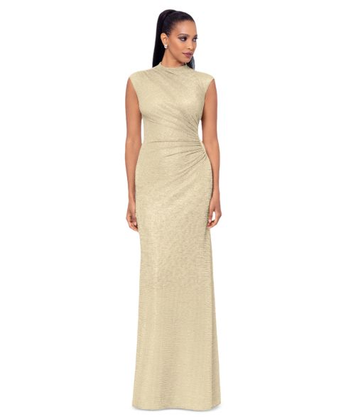 Женские платья Betsy & Adam Petite Ruched Metallic Crinkle Gown, цвет: Золотой