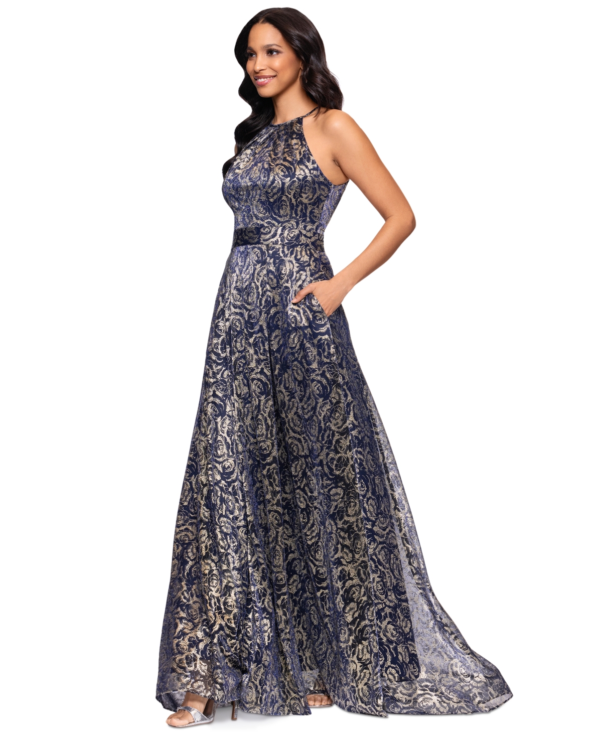 BETSY & ADAM PETITE METALLIC FLORAL PRINT SLEEVELESS GOWN 
