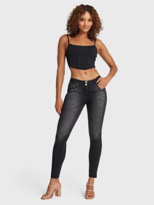 Women's Mid-Rise Snug Sculpting Skinny Jeans