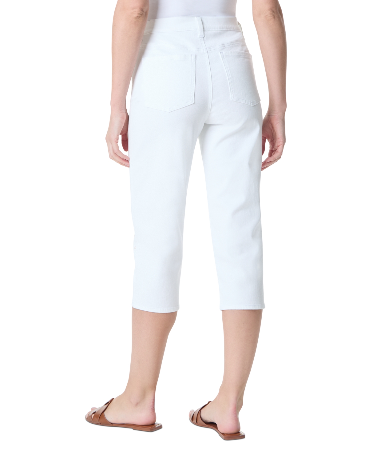 Gloria Vanderbilt Women's Amanda Embroidered Capri Jeans In White
