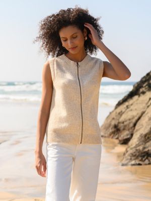 Women's Zip Through Sleeveless Cardigan