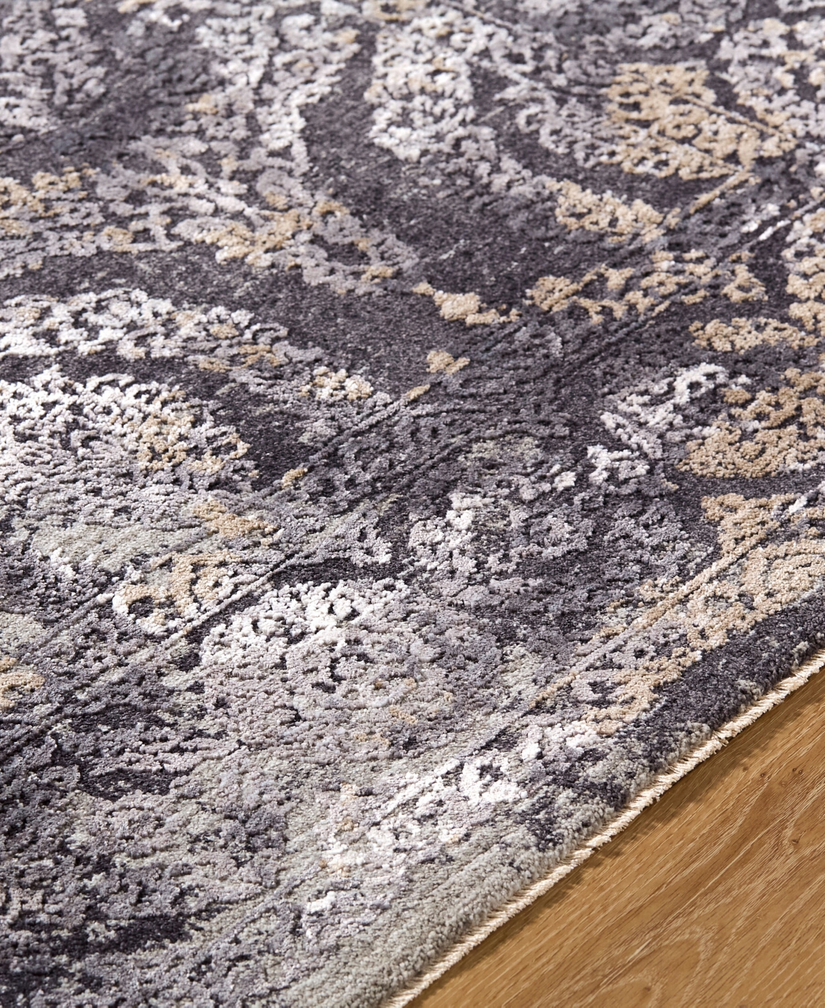 Livabliss Shoal Creek Kanon 7'10"x10'2" Area Rug