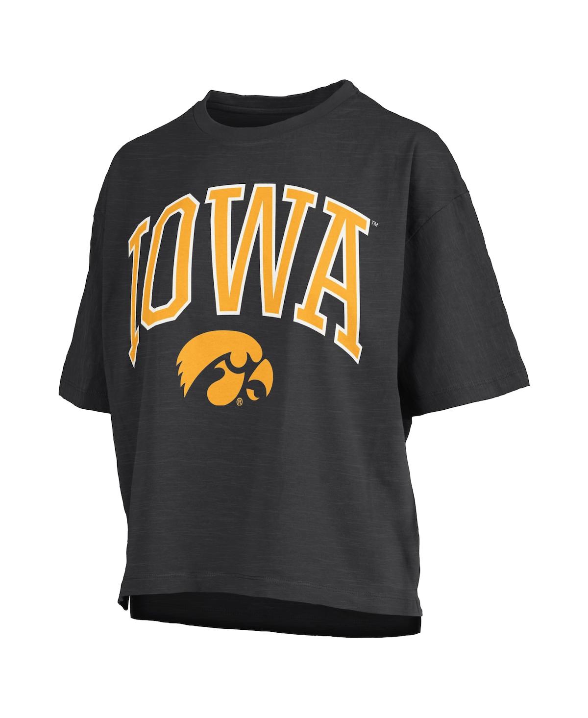 PRESSBOX WOMEN'S BLACK IOWA HAWKEYES NELSON ARCH OVER LOGO WAIST LENGTH OVERSIZED SLUB T-SHIRT 