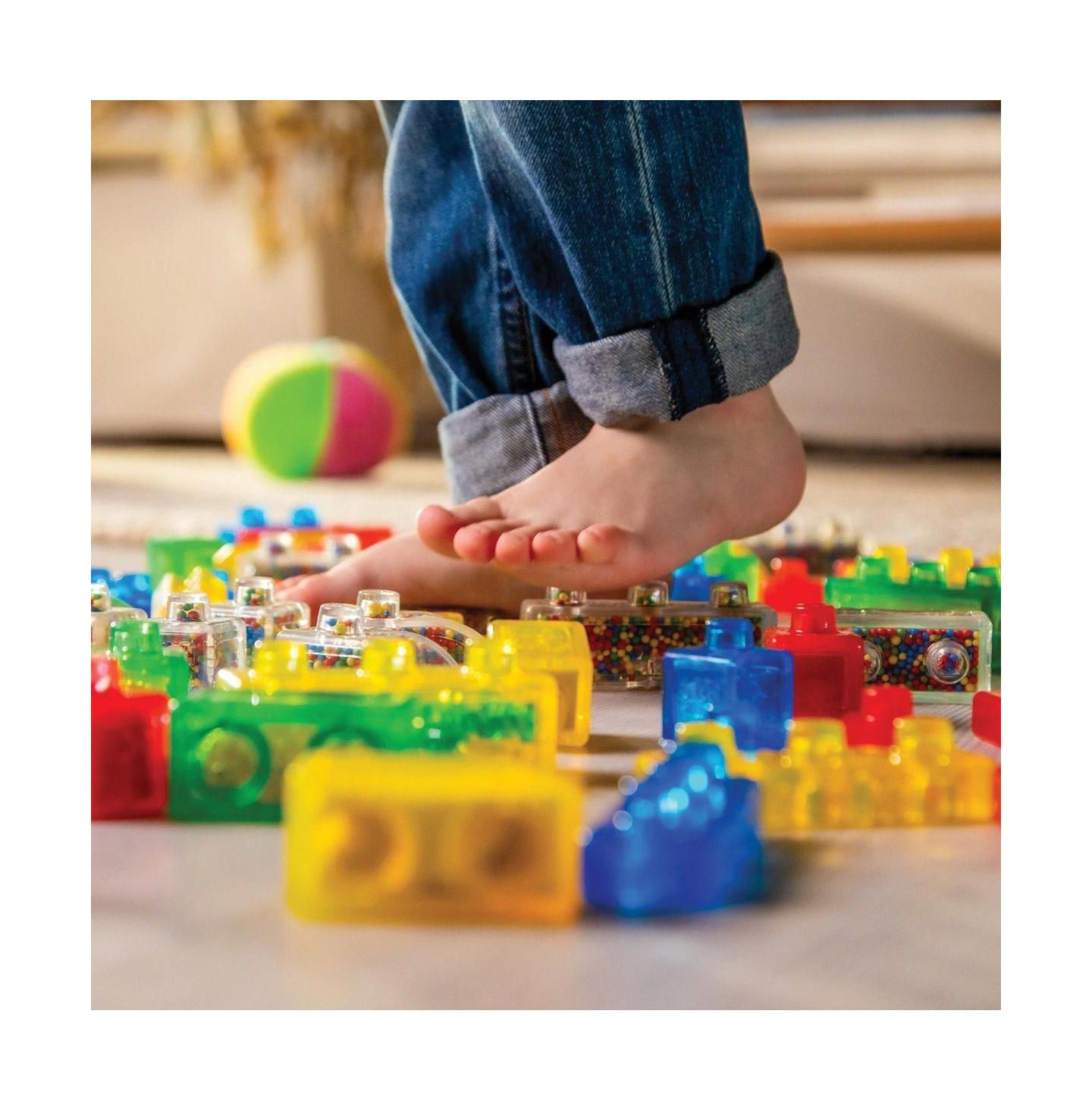 Детский конструктор Goliath Jelly Blox Stash 'N Stack 2-in-1 Storage Sensory 30-Piece Building Set, Ages 2+, цвет: Разноцветный — фото 3
