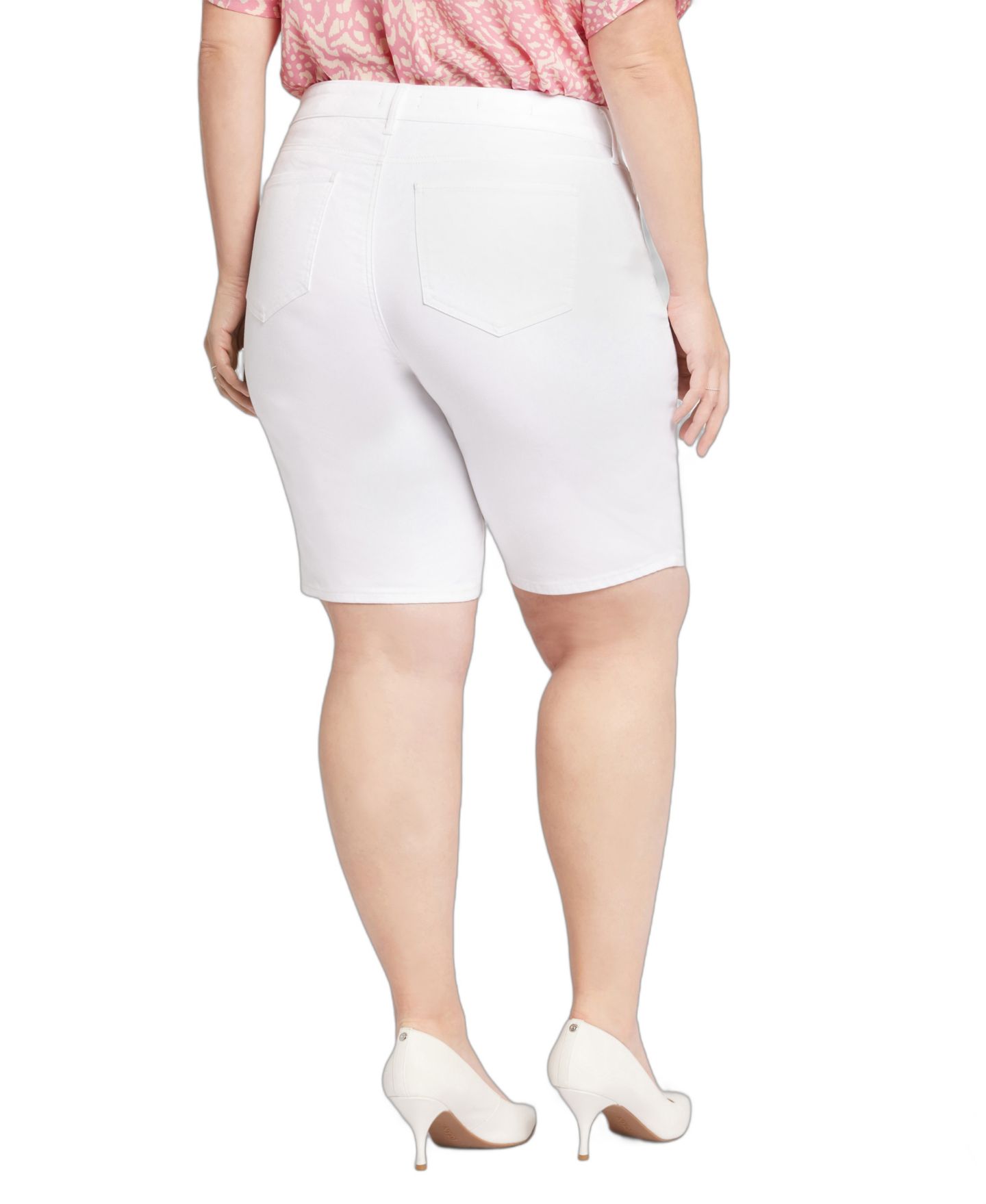 Женские шорты NYDJ Plus Size Briella Denim Shorts, цвет: Оптический белый — фото 2