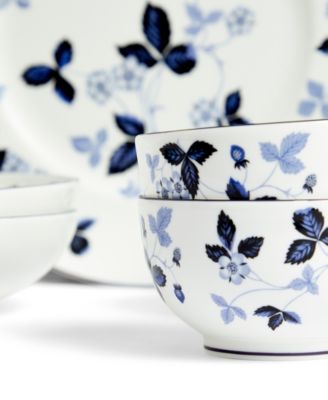Wild Strawberry 8-Pc. Dinnerware Set, Service For 2