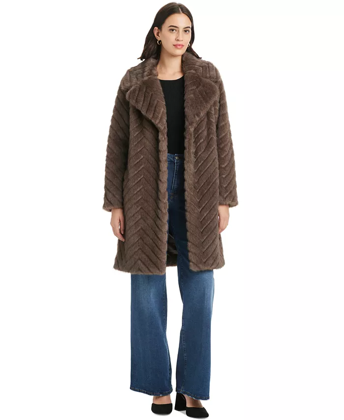 Women's Chevron Textured Faux-Fur Coat - thumbnail 5