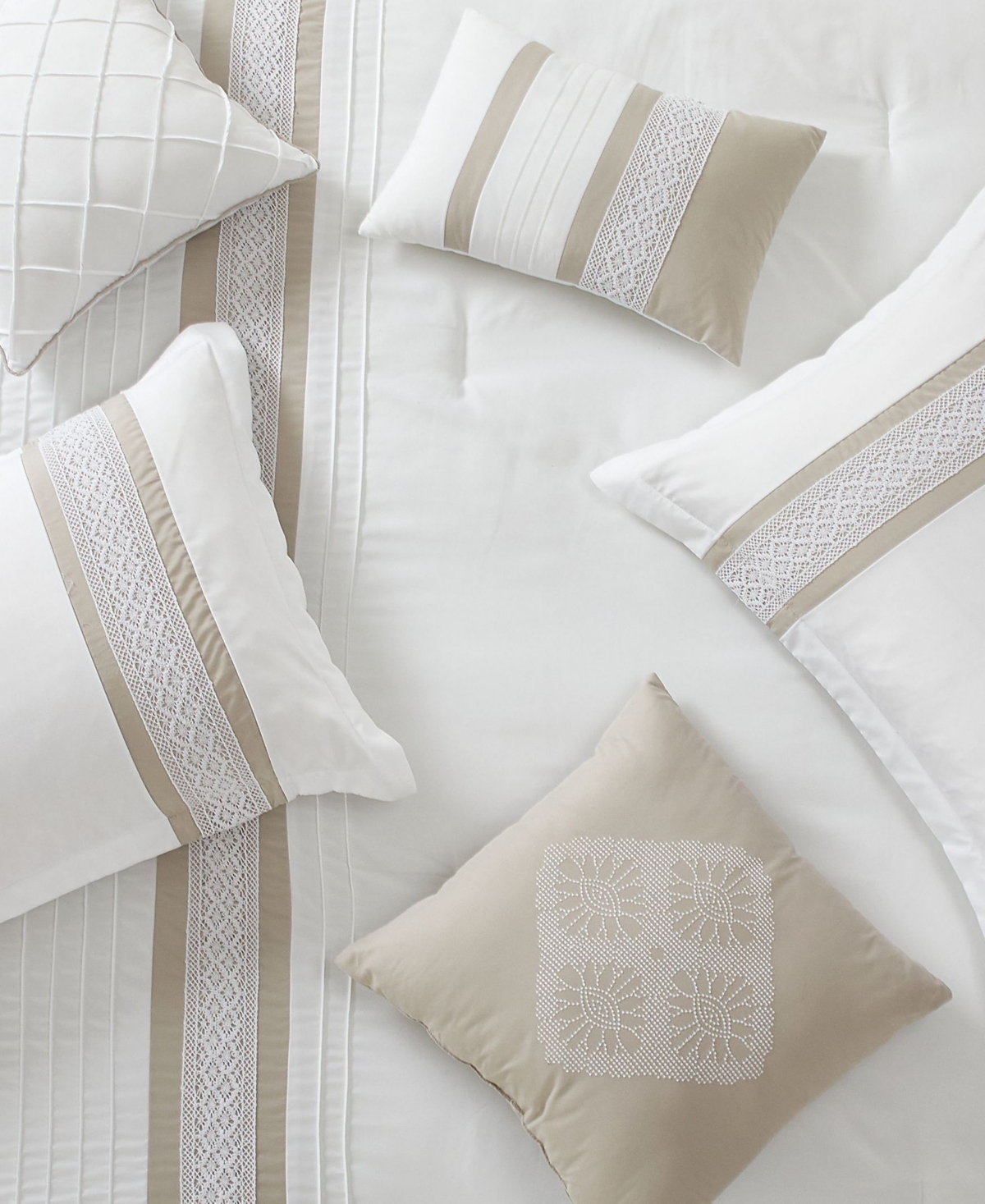 Stratford Park Durango Stripes 7-pc. Comforter Set, Queen In White