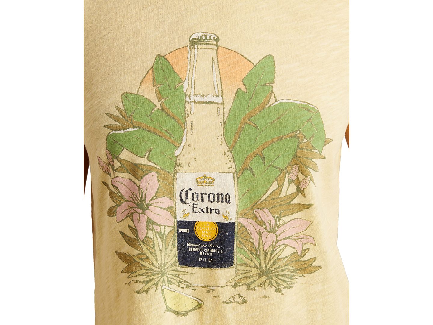 Женская футболка Lucky Brand Cotton Tropical Corona Graphic, цвет: Жёлтый — фото 4