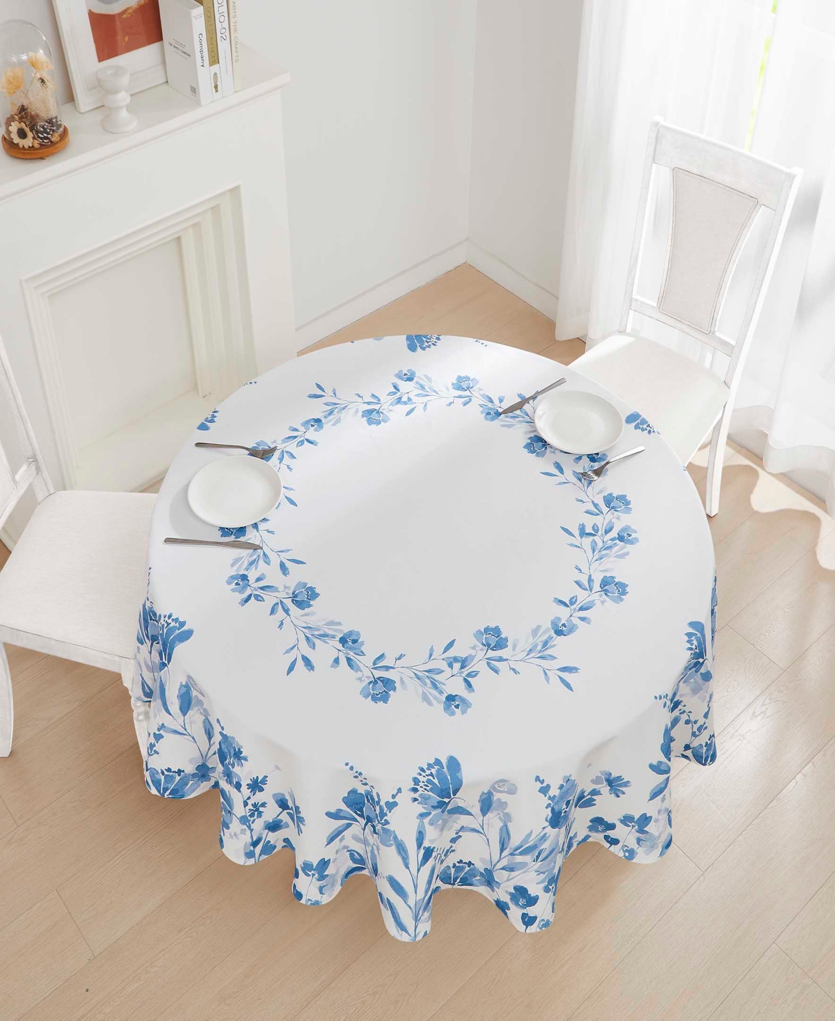 Izod Mystic Floral Tablecloth, 70" Round In Blue