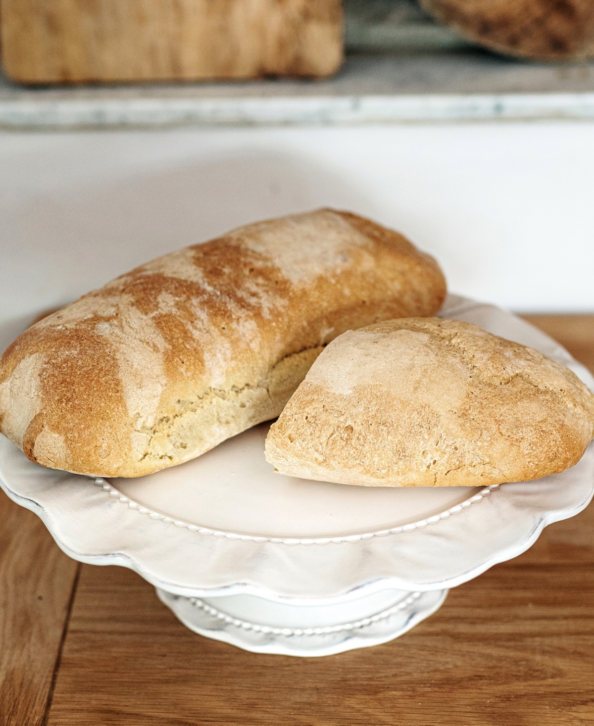 Vietri Giorno Ash Cake Stand