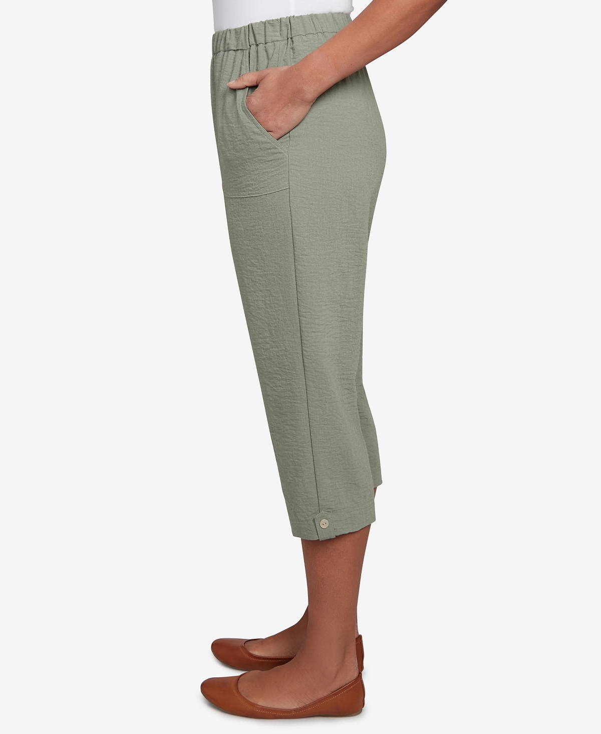 Alfred Dunner Petite Copper Canyon Button Tab Patch Pocket Capri Pants In Green