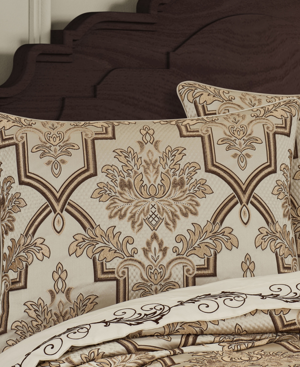 J Queen New York Gold Coast 4-pc. Comforter Set, California King