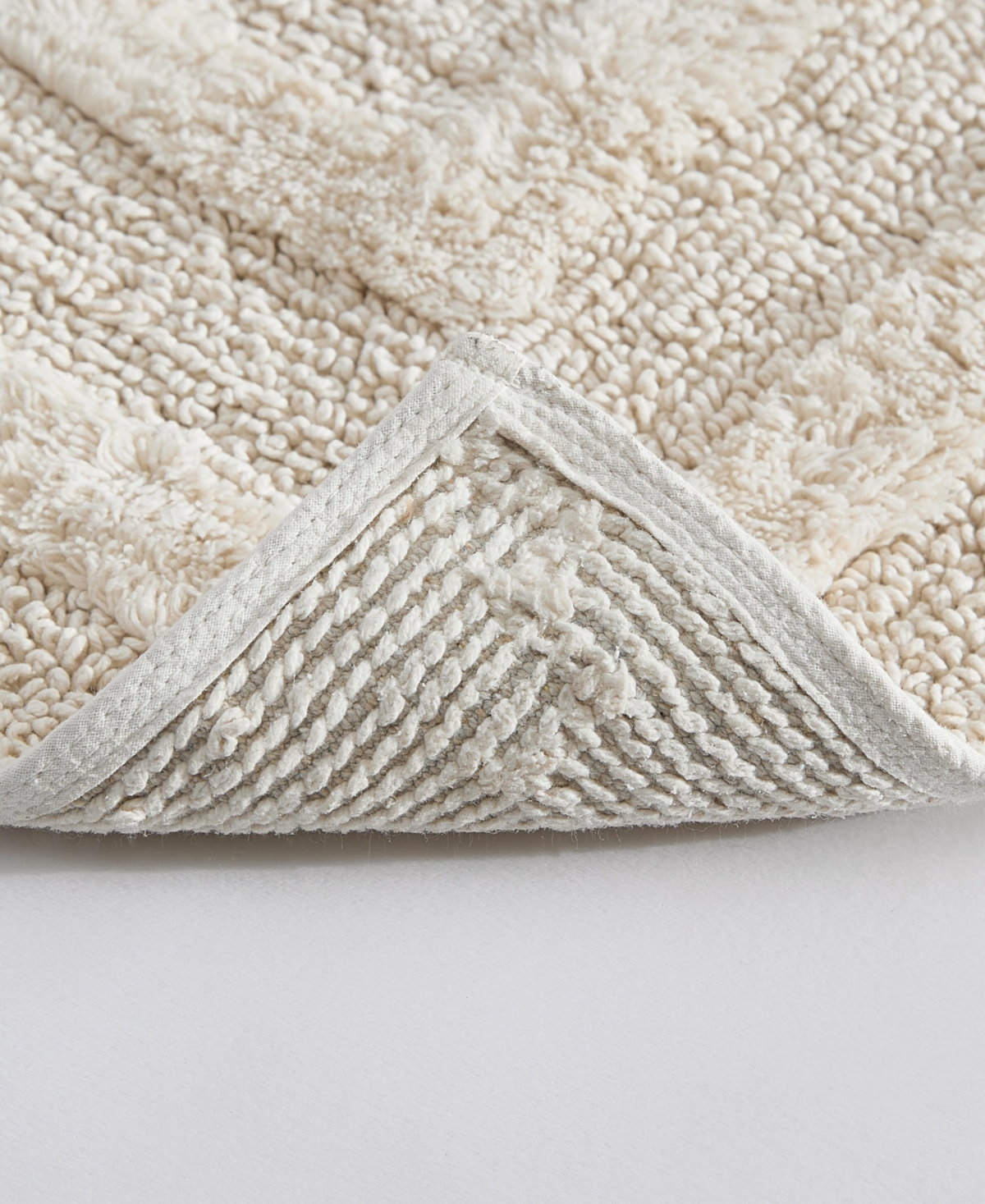 Eddie Bauer Logan Cotton Tufted Bath Rug, 24" X 40" In White