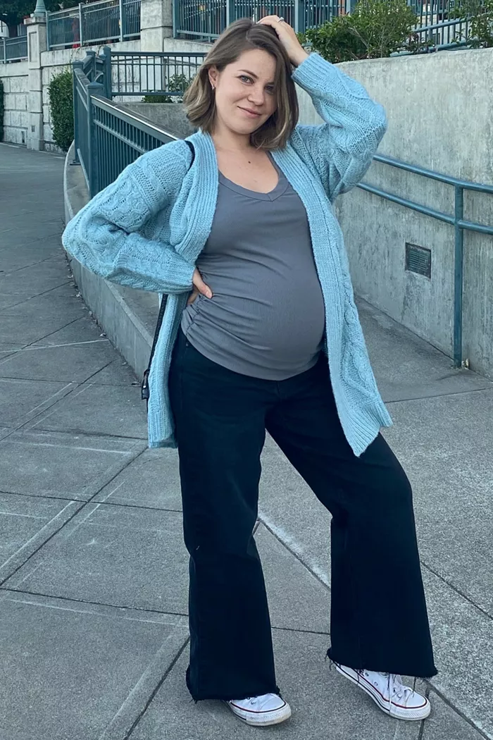 Maternity Black Wide Leg Raw Hem Jeans - thumbnail 7