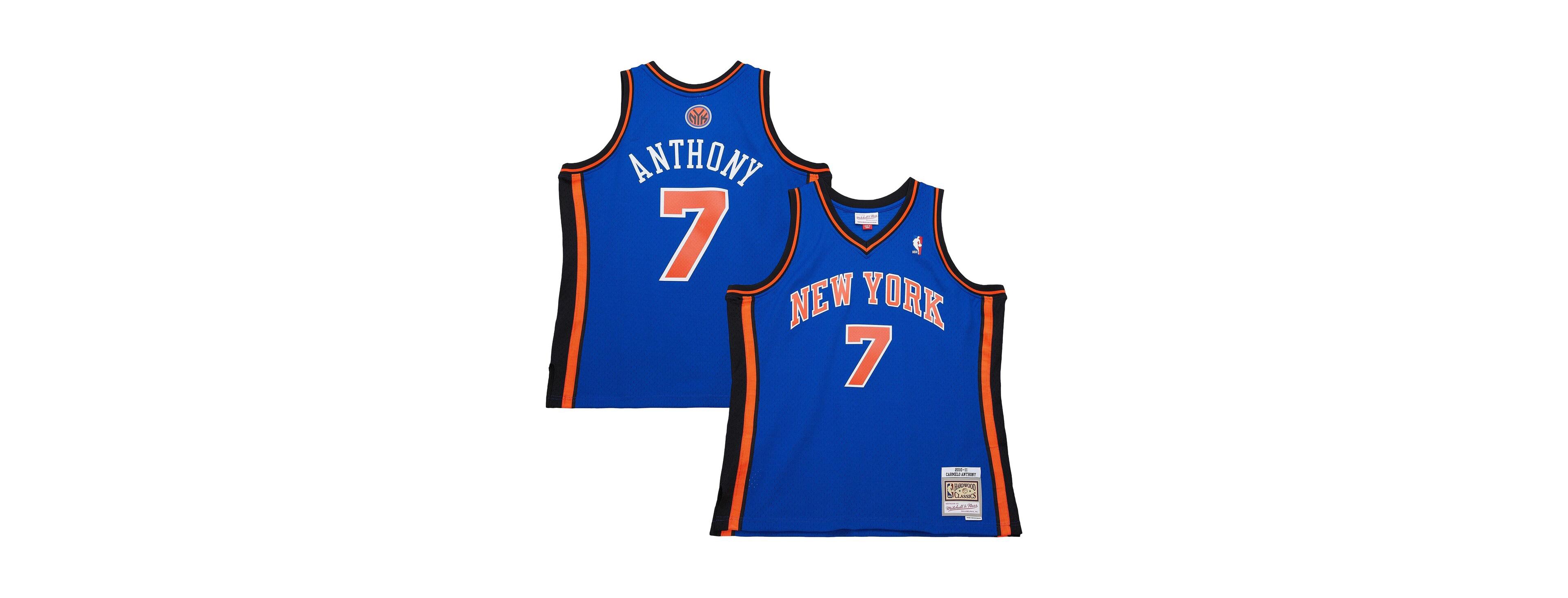 Mitchell & Ness Men's Carmelo Anthony Blue New York Knicks 2010/11 Swingman Jersey