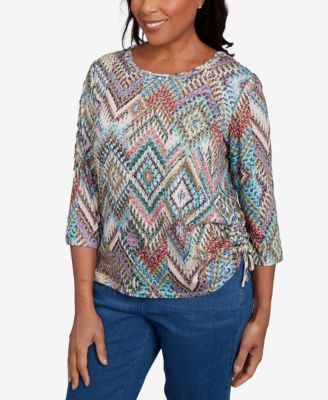 Women's El Paso Ikat Diamond Detailed Neckline Top