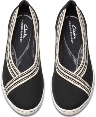 Women's Cloud Steppers Breeze Sky Air Closed Toe Shoes