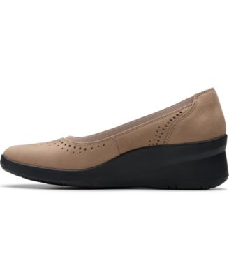 Collection Women's Suttyn Kaylie Slip-On Shoes