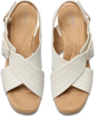 Collection Nerisa West Buckle Wedge Sandals