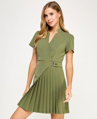 Juniors' Short-Sleeve Twill Fit & Flare Dress