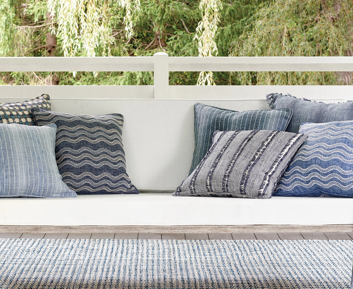 Dash And Albert Rugs By Annie Selke Rugby Stripe Indoor/outdoor Rdb176 2'x3' Area Rug In Blue