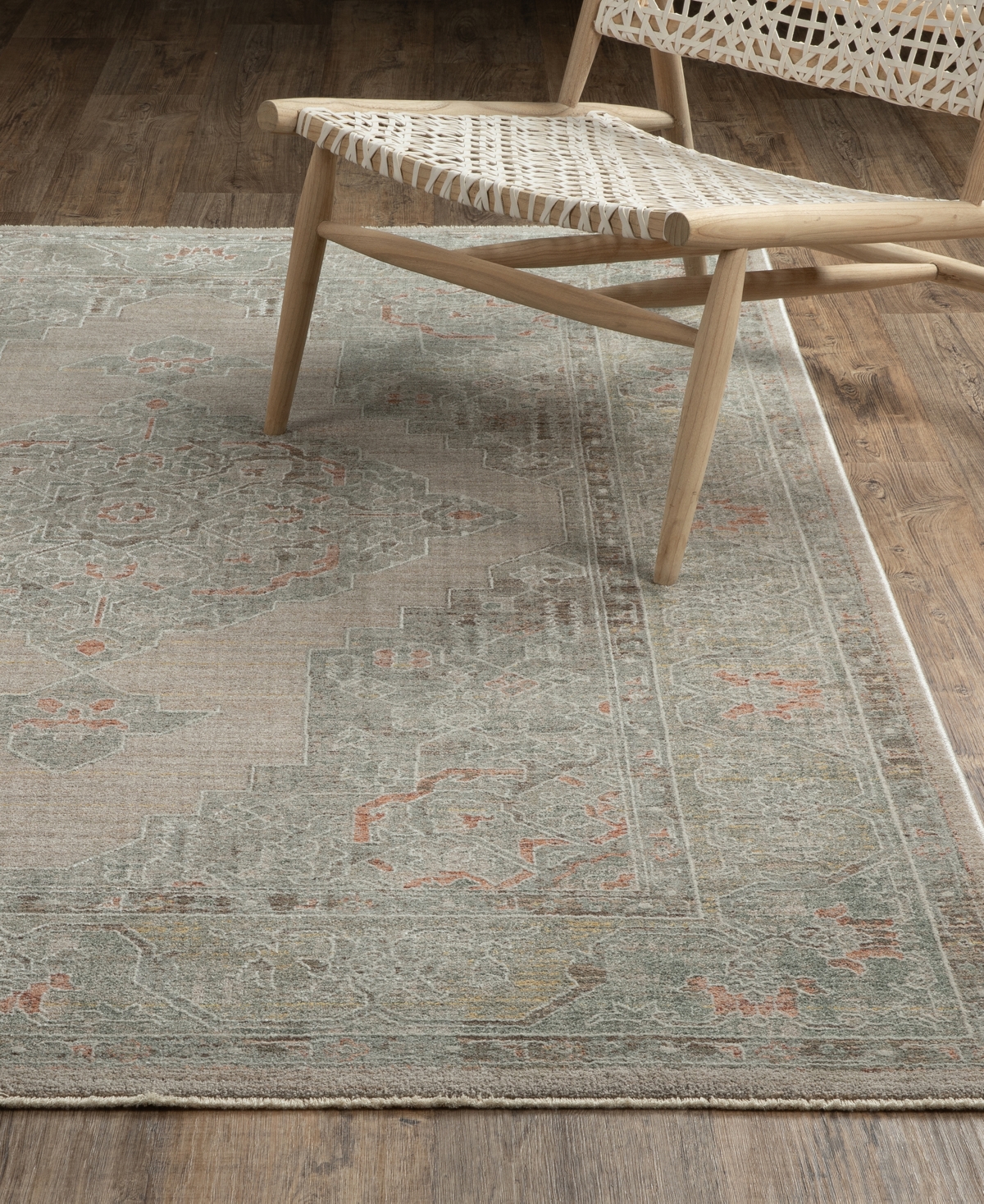 Oriental Weavers Keaton KEA02 3'3"x5' Area Rug