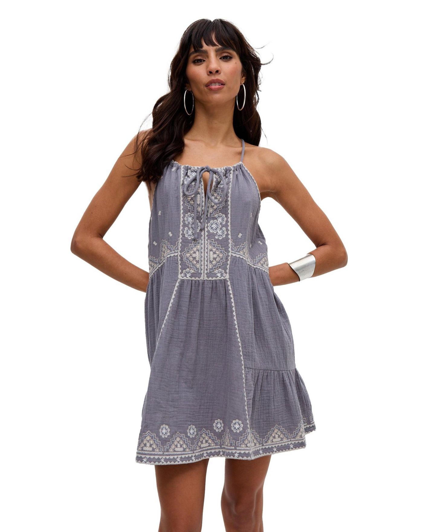 Женское платье Raffya Jen Tiered All Over Embroidered Mini, цвет: Серый — фото 5