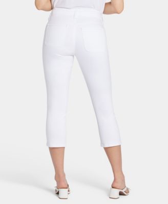 Petite Ami Skinny Capri Jeans