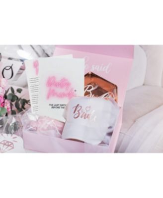 Dirty Minds Bachelorette Party Games for Adults, Bridal Shower Games Quiz with Naughty Clues for 25 Guests, Adult Games for Game Night