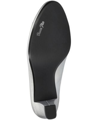 Women's Kata Round-Toe Slip-On Pumps