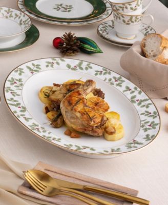 Holly & Berry Gold Oval Platter, 16"