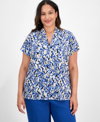 Kasper - Plus Size Printed V-Neck Short-Sleeve Top