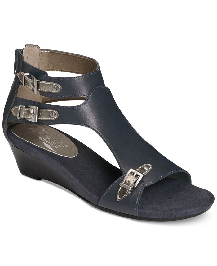 Aerosoles t strap hotsell sandals