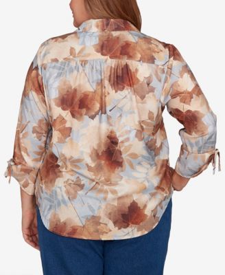 Plus Size Classic Textured Leaf Button Front Top