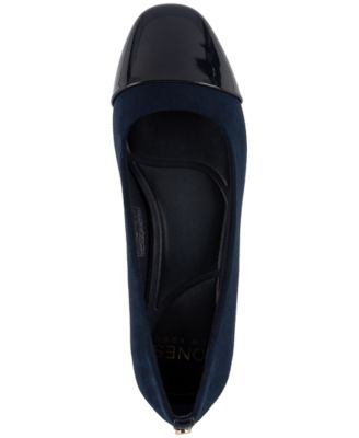 Women's Junelle Cap Toe Wedge Flats