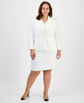 Plus Size Crepe One-Button Blazer