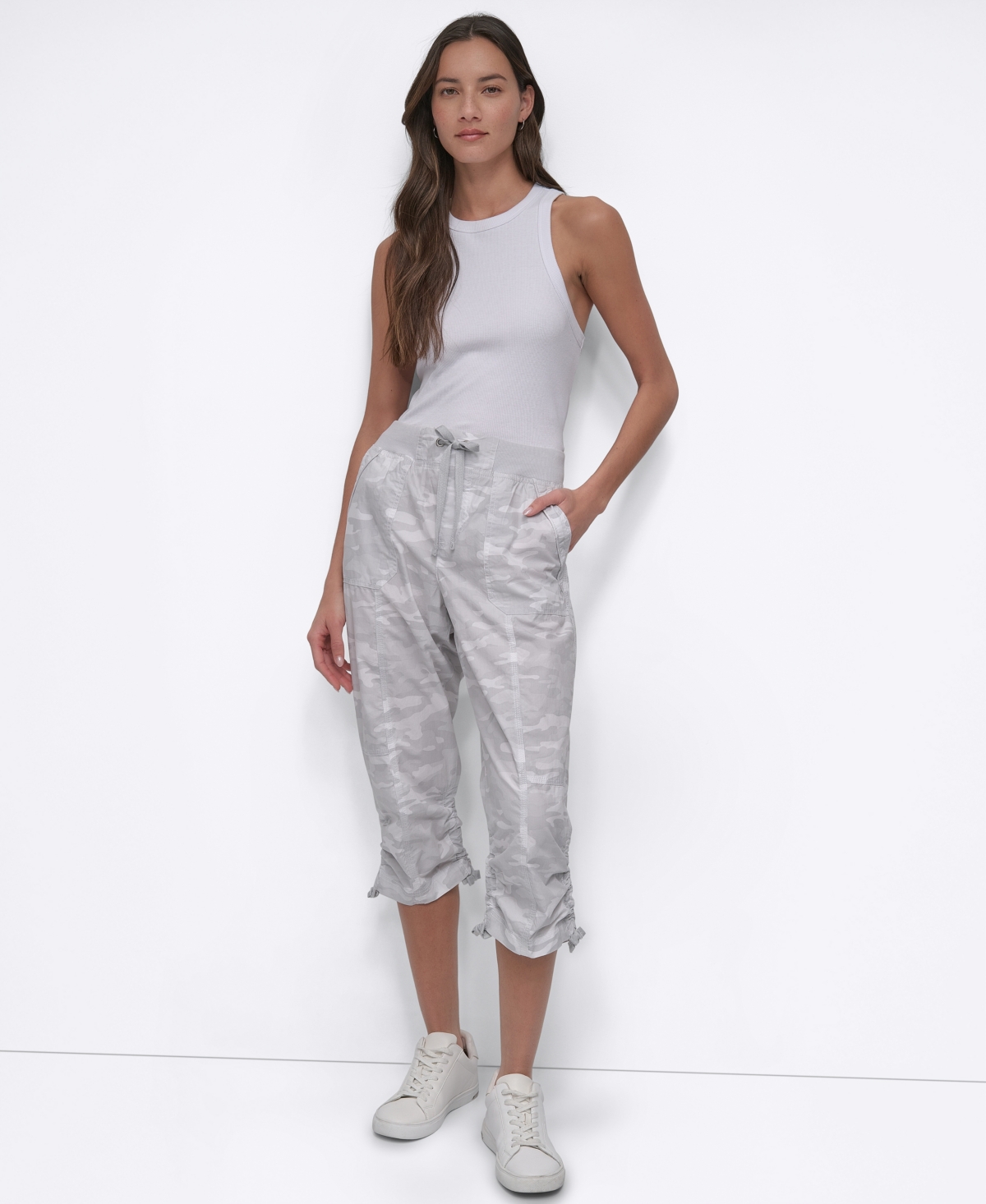Dkny Women's Convertible Capri Cotton Poplin Cargo Pants In Green