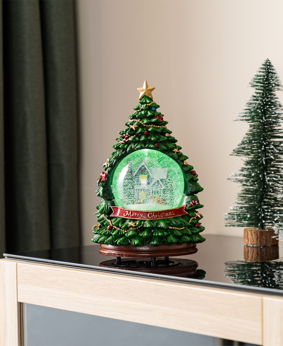 Glitzhome 100mm Lighted Resin Christmas Musical Snowflakes Christmas Tree Water Globe In Multi