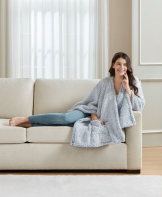 Cozy Sherpa Wrap, 50" x 60"