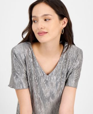 Petite Tiered Short-Sleeve V-Neck Dress 