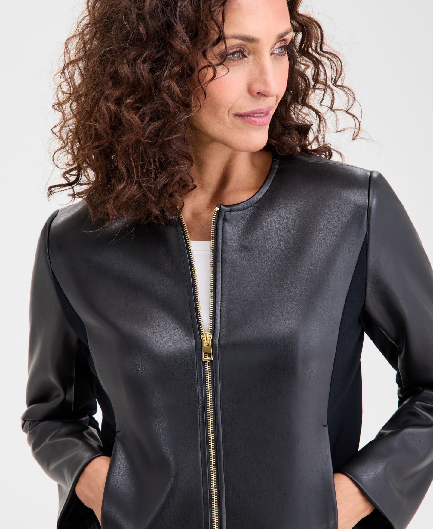Женская куртка JM Collection Faux-Leather, цвет: Глубокий чёрный — фото 2