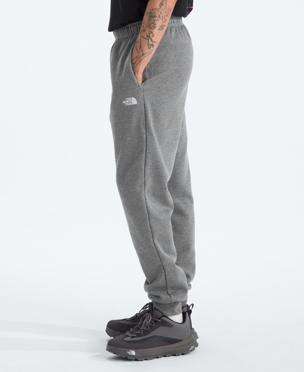 The North Face Men's Evolution Simple Dome Joggers In Gray