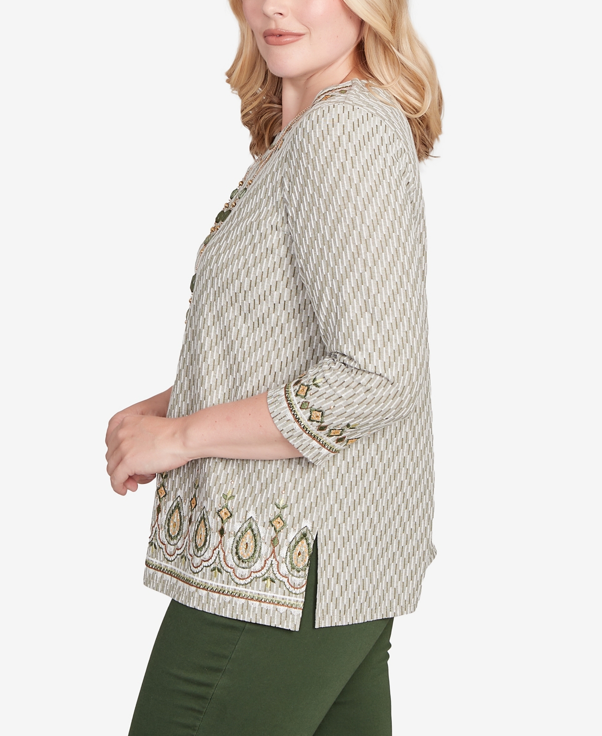 Alfred Dunner Women's Mount Laurel Textured Medallion Bordered Top With Necklace In Neutral