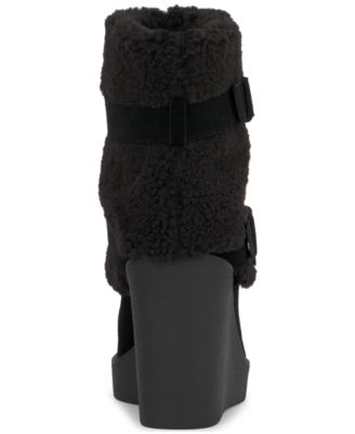 Women's Meztyn Cozy Wedge Booties