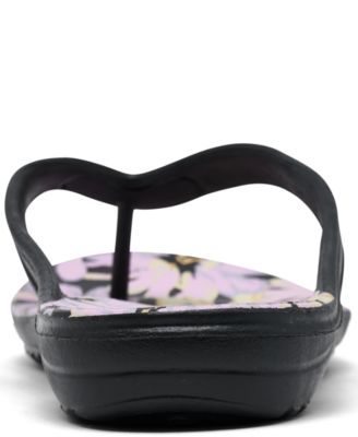 Women's Foamies: Bay Breeze - Island Kiss Flip Flop Thong Sandals from Finish Line