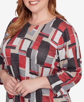 Plus Size Classic Colorblock Split Beaded Neck Top
